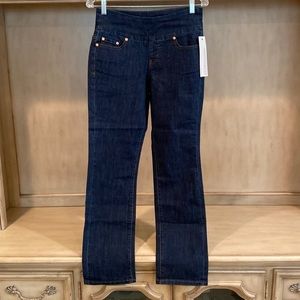 Jag jeans-petite pull on. High rise straight leg. NWT